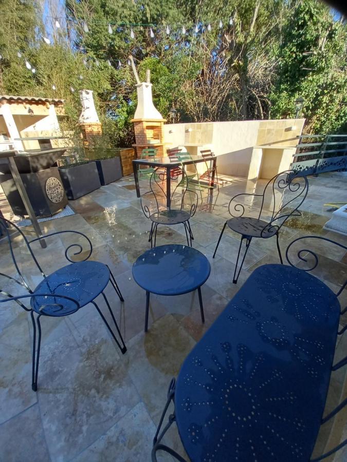 Le Gite De Fa Nny Moulin De Tartay En Avignon Exterior foto