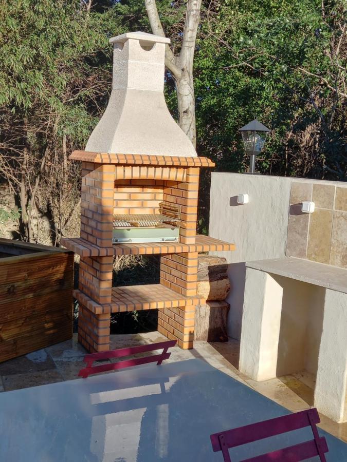 Le Gite De Fa Nny Moulin De Tartay En Avignon Exterior foto